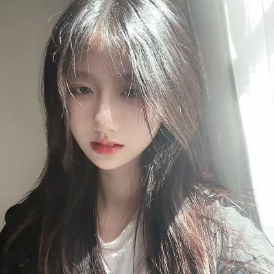 然后,她找到了我